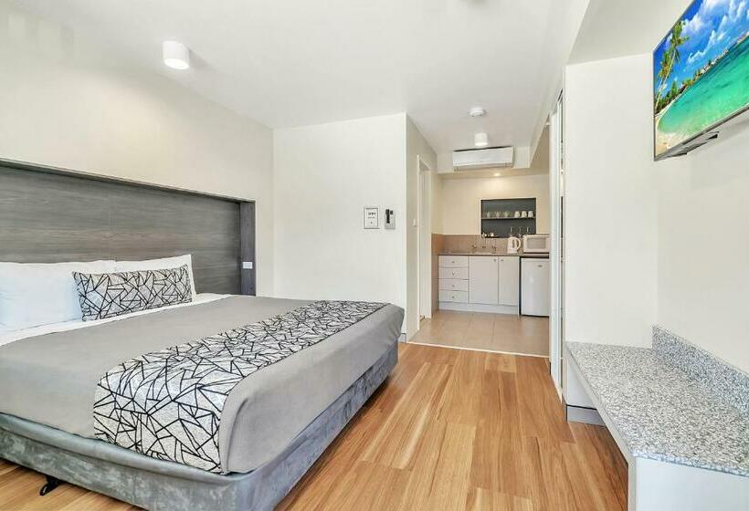 带大床的标准间, Surf Beach Motel Port