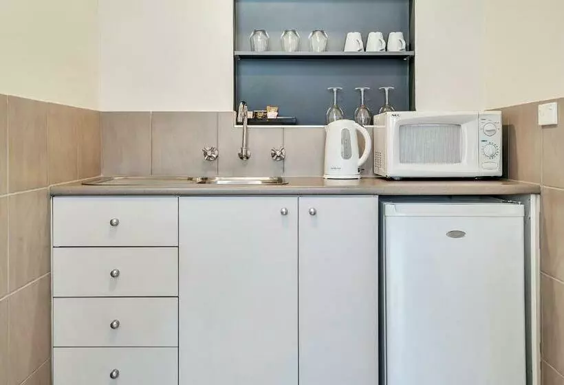 キングサイズベッドのスタンダードルーム, Surf Beach Motel Port