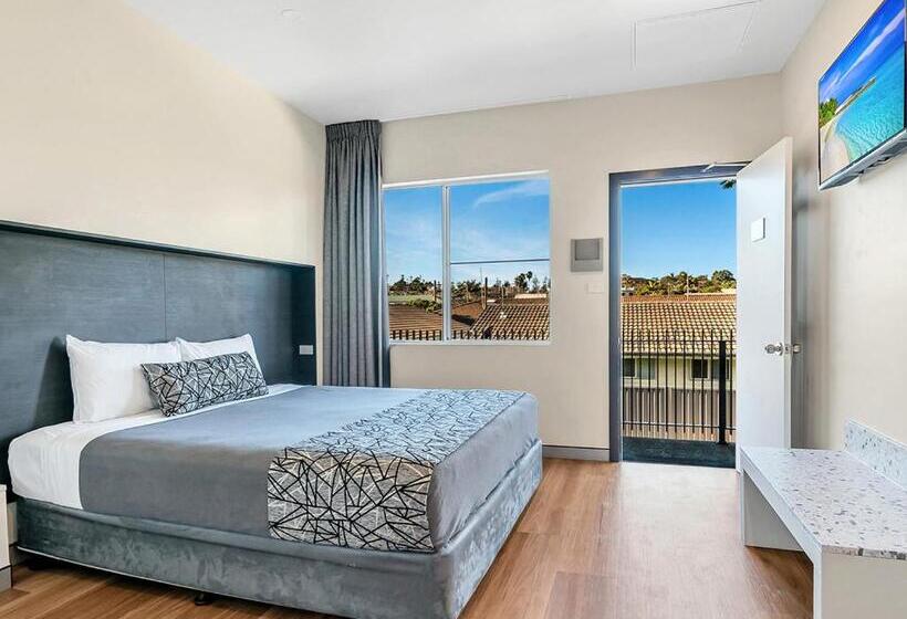 带大床的豪华间, Surf Beach Motel Port