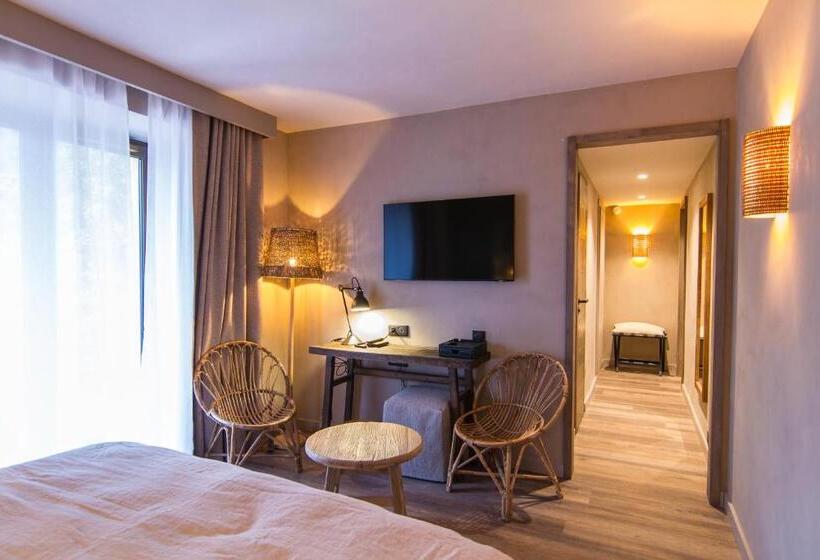 Номер Deluxe, Hôtel De La Roche