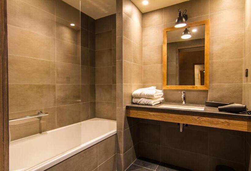 Номер Deluxe, Hôtel De La Roche