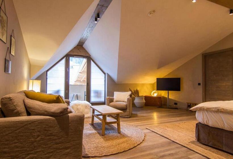 Люкс, Hôtel De La Roche