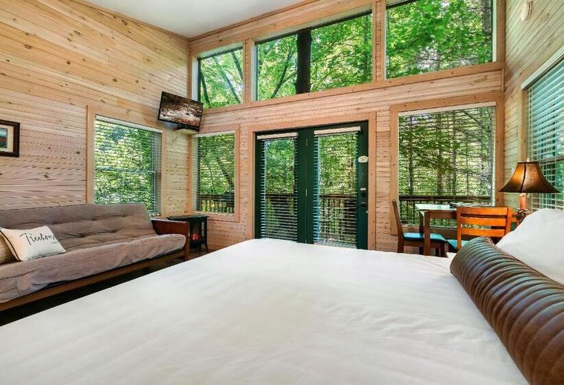 스탠다드 룸 킹사이즈 침대, Rivers Edge Treehouses