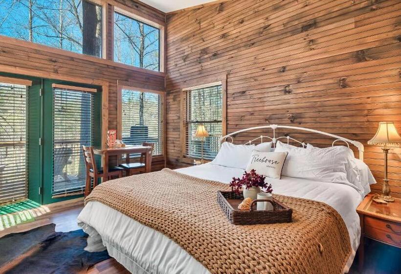 디럭스 룸, Rivers Edge Treehouses