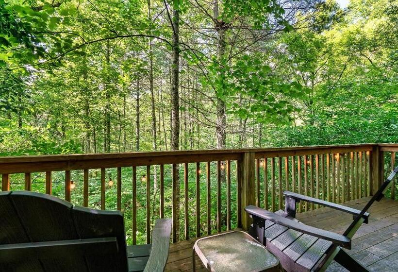 스탠다드 룸 킹사이즈 침대, Rivers Edge Treehouses