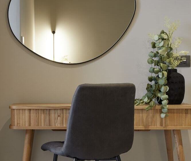 סוויטה, Mayu Suites