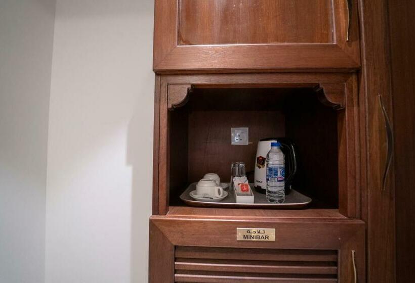 اتاق استاندارد, Alhattali