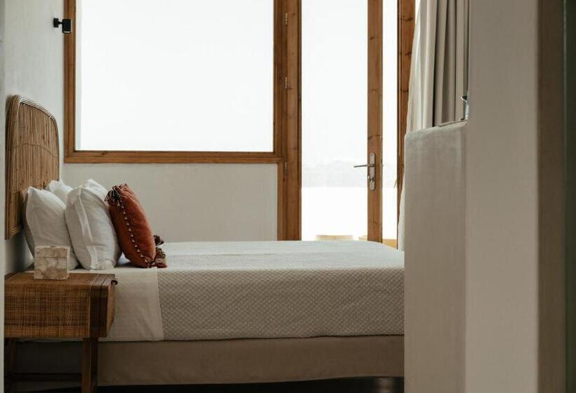 Superior suite with view, Divino Caldera