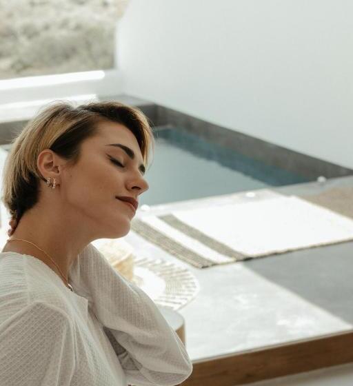 Люкс с Бассейном, Divino Caldera