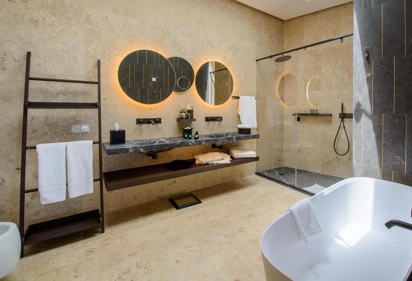 جناح ديلوكس مطل على البحر, Villa Nai 3.3