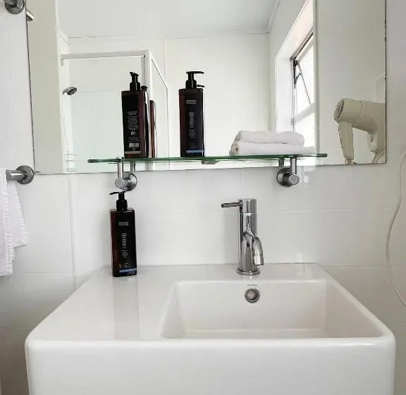 اتاق اکونومی, Morrinsville Motel