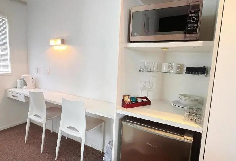 اتاق لوکس با تخت دو نفره بزرگ, Morrinsville Motel