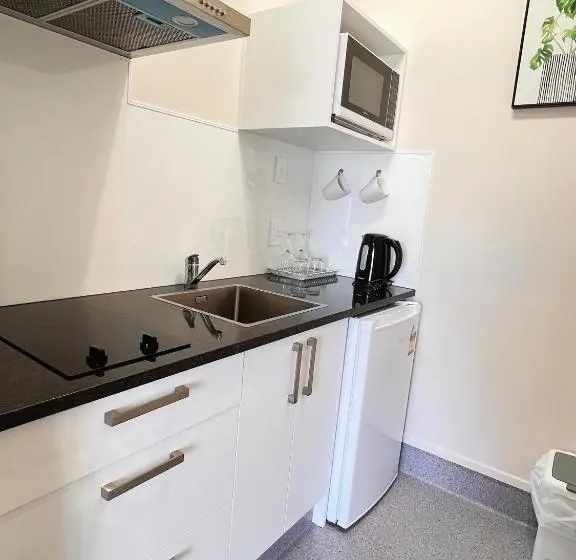 استودیو کامفورت, Morrinsville Motel