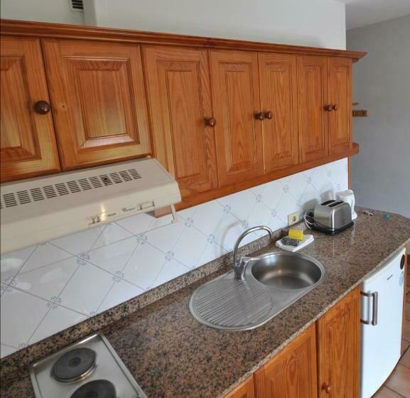 استودیوی استاندارد, Apartamentos Atlantis