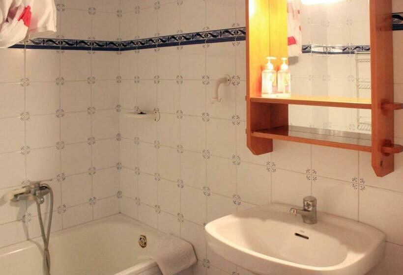 استودیوی استاندارد, Apartamentos Atlantis