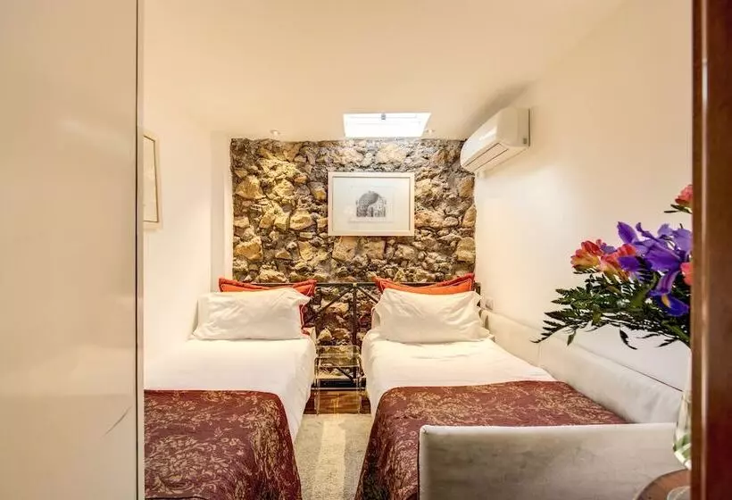سوییت لوکس, Pantheonview  Luxury Suites