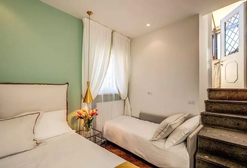 اتاق استاندارد با تخت دوبل و چشم‌انداز, Pantheonview  Luxury Suites