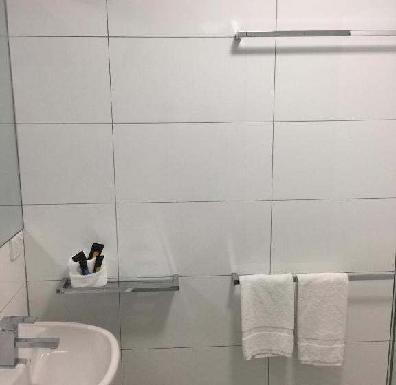 デラックススイート, Buderim Fiesta Motel