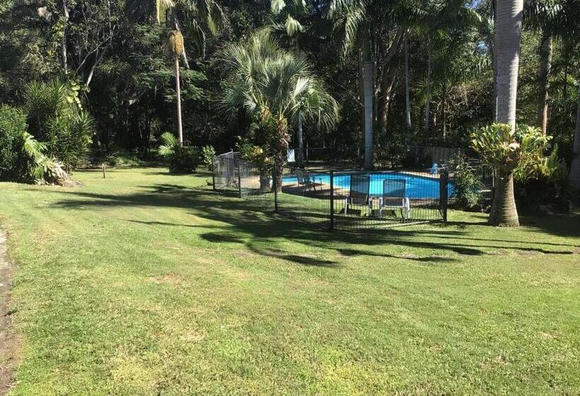 デラックススイート, Buderim Fiesta Motel