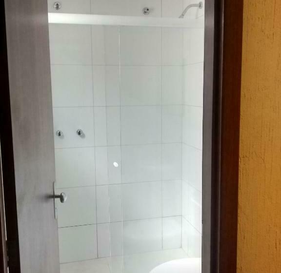 اتاق استاندارد, Downtown Santana