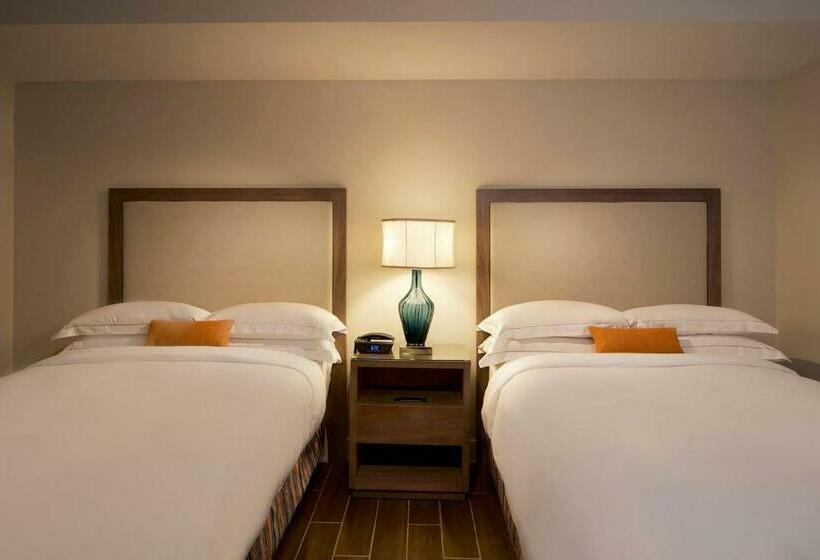 高级两卧套房, Hilton Grand Vacations Club Ocean Oak Resort Hilton Head