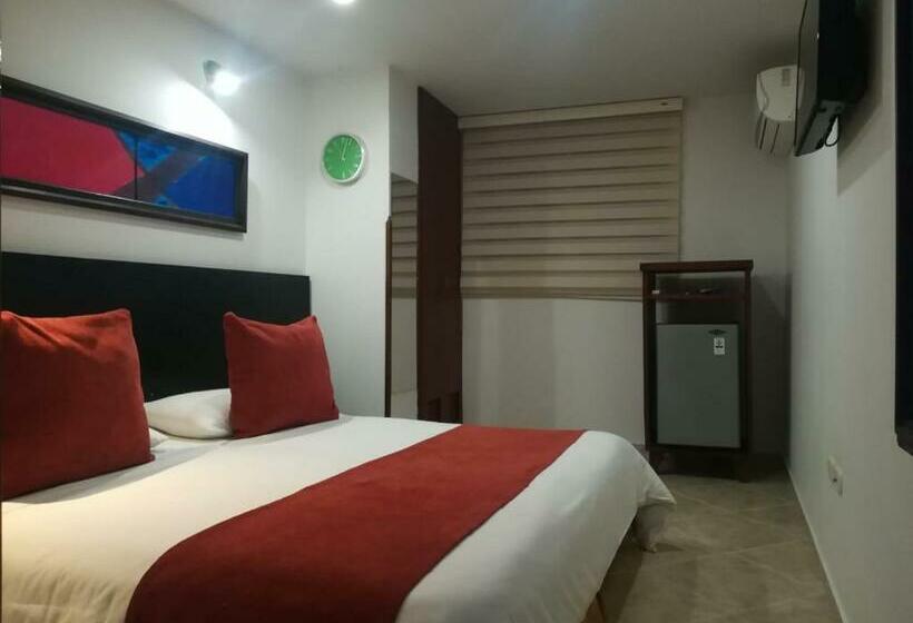 חדר קומפורט לשלושה, Alessio