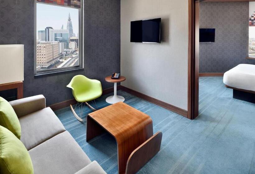 キングサイズベッドのスイートルーム, Aloft Riyadh