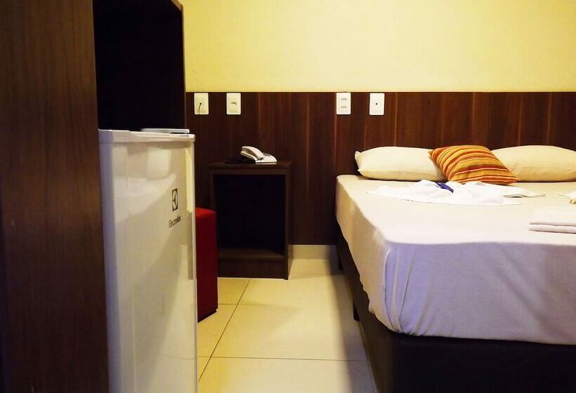 اتاق استاندارد, Downtown Santana