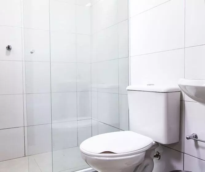 Standard Kolmen Hengen Huone, Downtown Santana