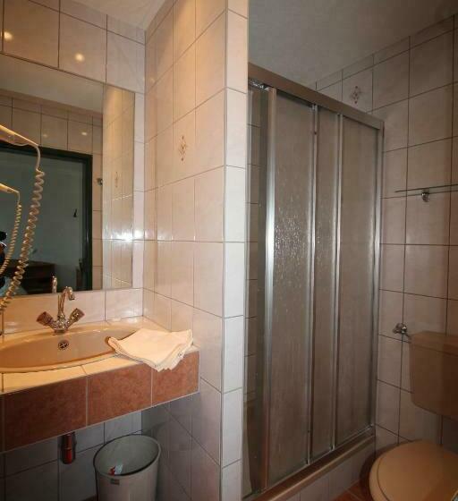 غرفة قياسية, Gasthof Gotznerhof