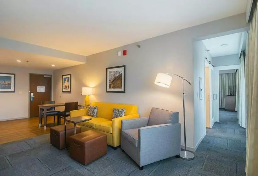 Sviitti King-vuode, Hampton Inn Chicago North-loyola Station