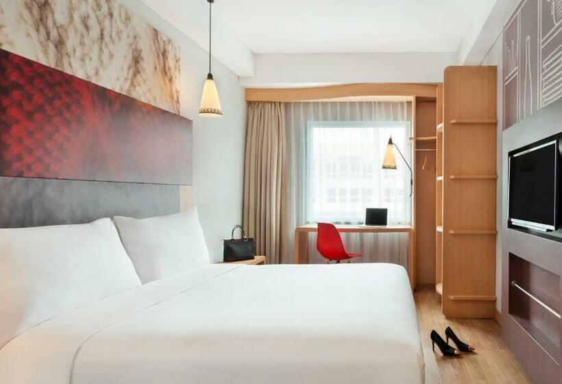 חדר סופריור עם מיטת קינג, Ibis Yogyakarta Adi Sucipto