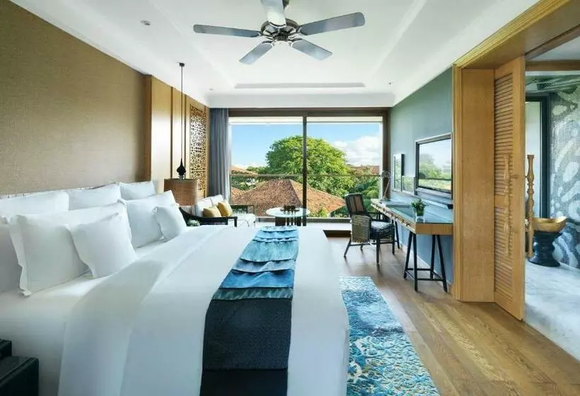 キングサイズベッドのスタンダードルーム, Indigo Bali Seminyak Beach, An Ihg