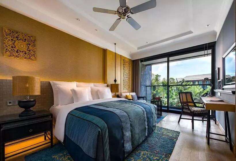 キングサイズベッドのスタンダードルーム, Indigo Bali Seminyak Beach, An Ihg
