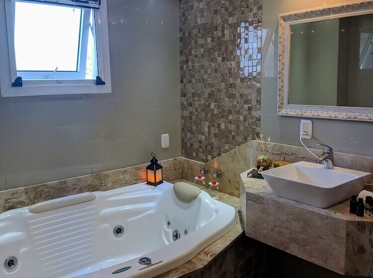 Номер Deluxe, Kehl Haus