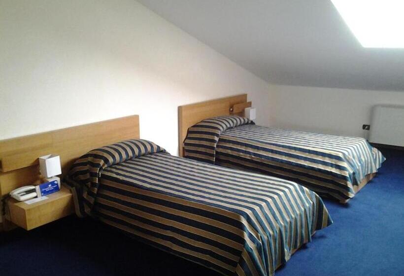 エコノミー４人部屋, La Fonte dell'Astore