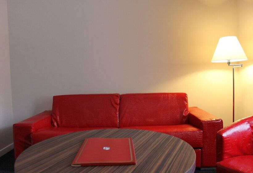 スイート, La Fonte dell'Astore