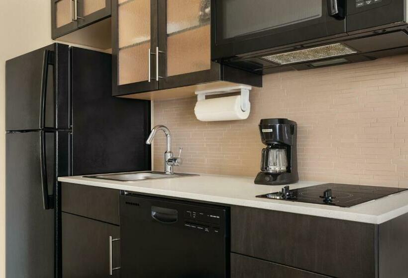 חדר סטודיו סטנדרד, Park Inn By Radisson, Calgary Airport North, Ab