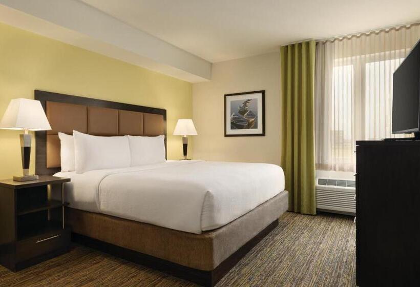 带大床的复式套间, Park Inn By Radisson, Calgary Airport North, Ab