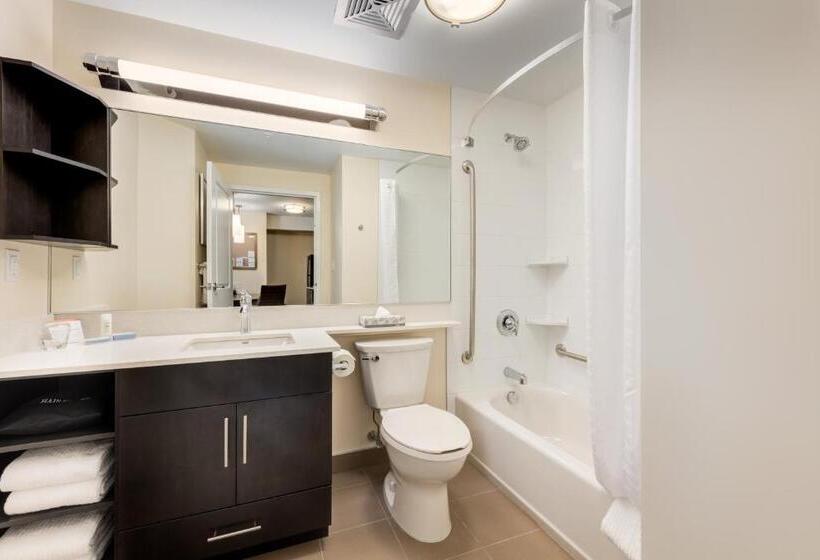 חדר דלוקס עם מיטת קינג, Park Inn By Radisson, Calgary Airport North, Ab