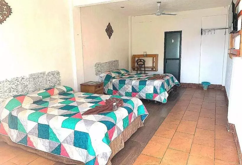 اتاق استاندارد سه نفره, Porto Bello