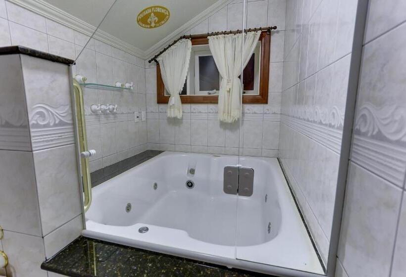 Люкс, Pousada Florença