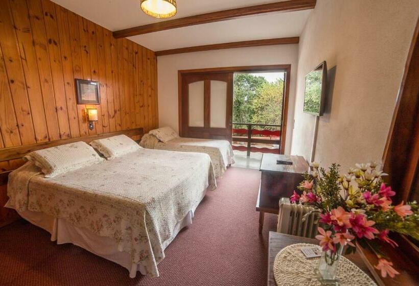 Chambre Triple Standard avec Balcon, Recanto São Cristóvão Próximo Ao Parque Tarundu