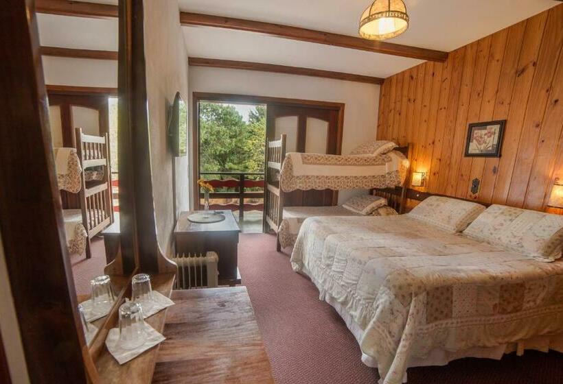 Chambre Quadruple Standard avec Balcon, Recanto São Cristóvão Próximo Ao Parque Tarundu