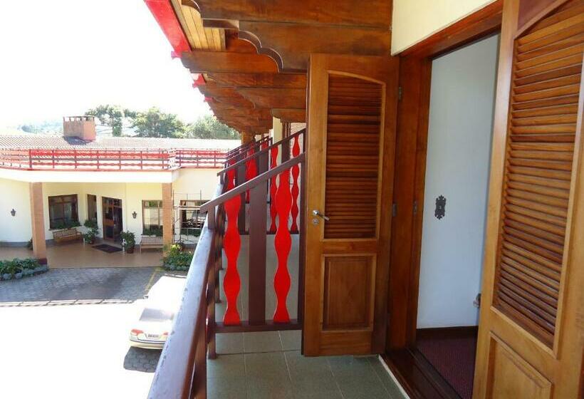 Chambre Quadruple Standard avec Balcon, Recanto São Cristóvão Próximo Ao Parque Tarundu