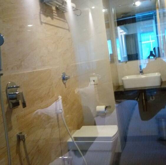 行政房间, The Blossom