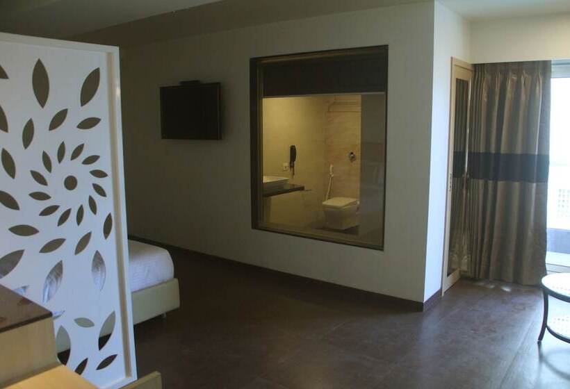 带城市景观的优质房间, The Blossom