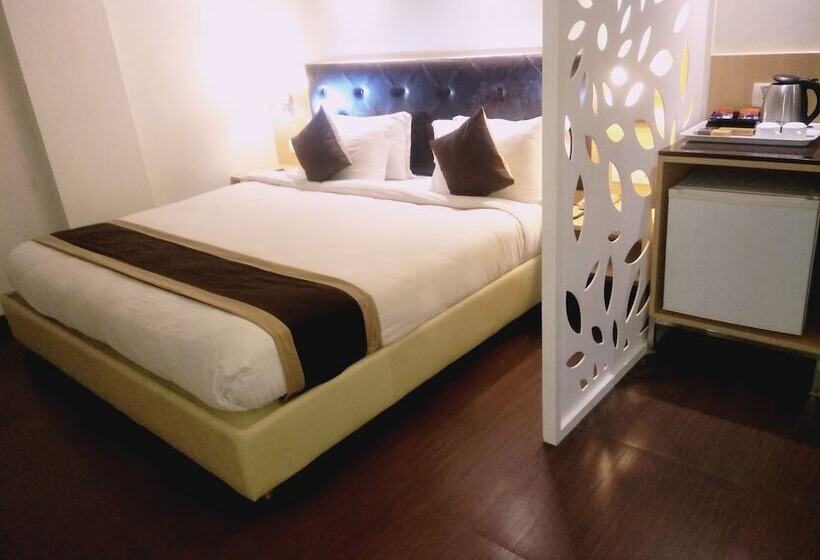 带城市景观的优质房间, The Blossom