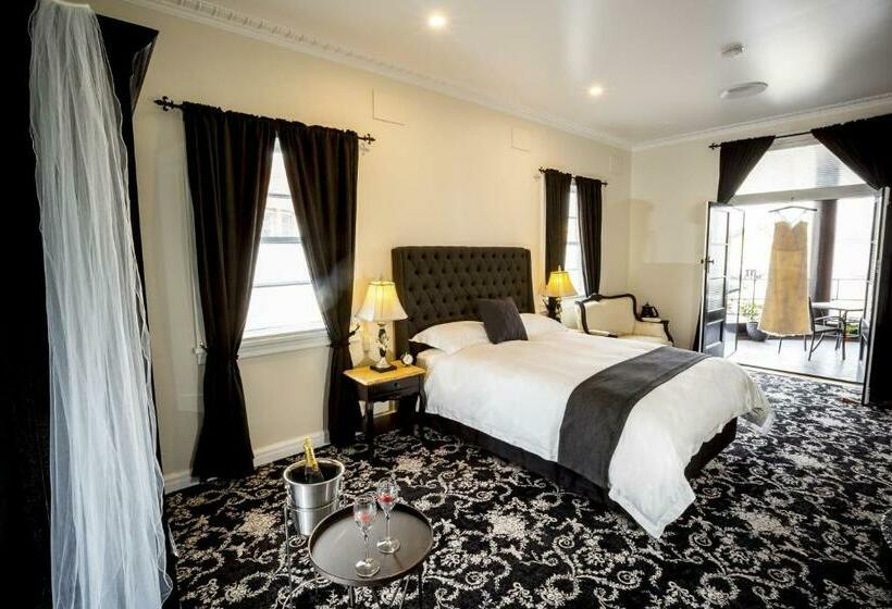 クイーンベッドのデラックスルーム, The Commercial Boutique