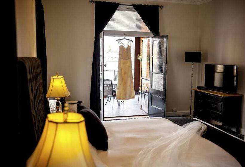 クイーンベッドのデラックスルーム, The Commercial Boutique